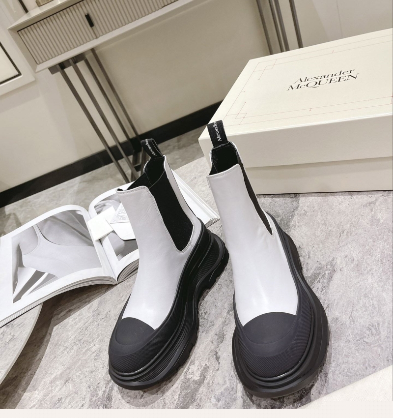 M*Q*en boots